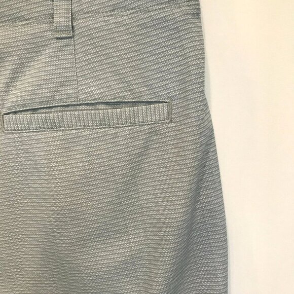 Ben Hogan Men's Flat Front Bermuda Golf Shorts Sz 40 in Gray  Activewear - Picture 9 of 16